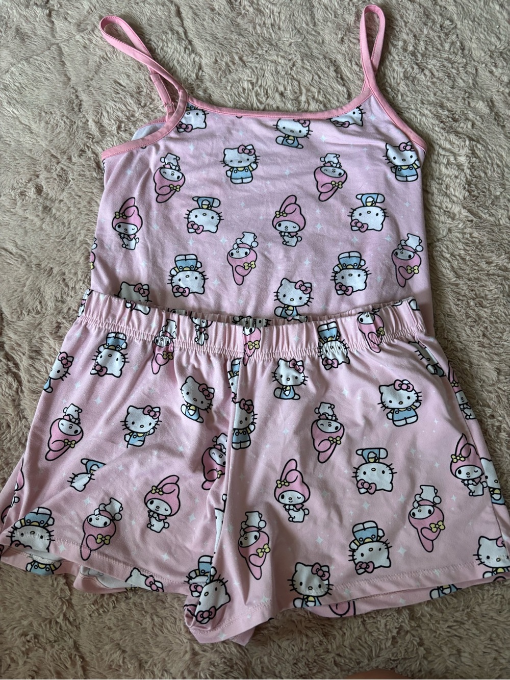 Hello kitty Sanrio pajama set